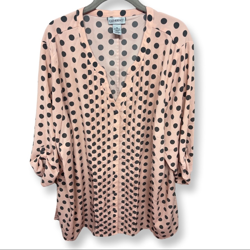 Catherine’s Plus Size Button Down Blouse with Roll Up Sleeves.   Size 2X, 22/24W
